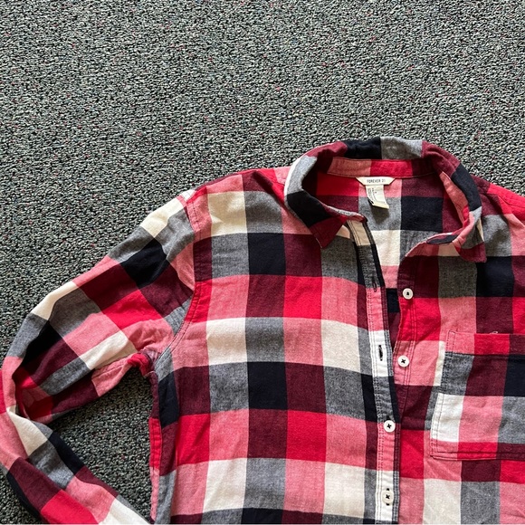 FOREVER21 Red Black & White Plaid Long-Sleeve Button Down Shirt Modest Top Sz S - Picture 13 of 16